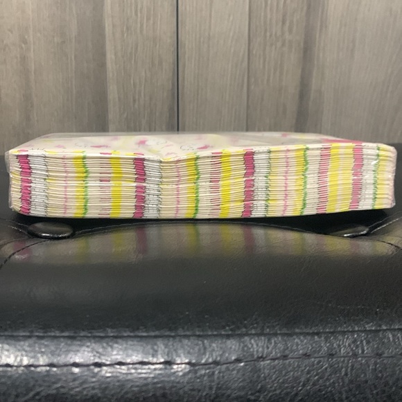 Sanrio Hello Kitty Spring Floral Set of 32 Guest Towels Napkins New In Package - Picture 9 of 9